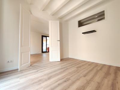 Apartment for Rent in Barcelona Abaixadors - Plaça Víctor Balaguer