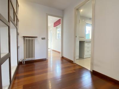 Penthouse for Rent in Barcelona Aragó - Aribau