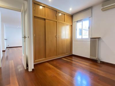 Penthouse for Rent in Barcelona Aragó - Aribau