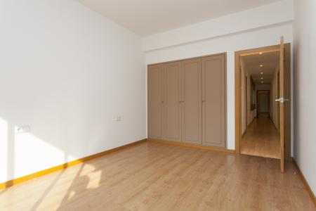 Piso en Alquiler en Barcelona València - Llançà (parking Incluido)