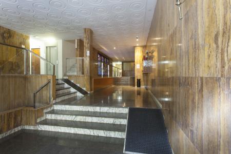 Piso en Alquiler en Barcelona València - Llançà (parking Incluido)
