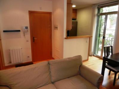 Pis en Lloguer a Barcelona Begur - Carrer De Sants (parking Incluido)