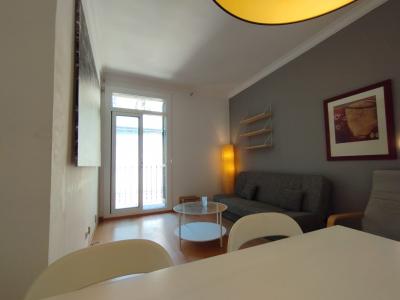 Appartamento in Affitto a Barcelona Providència - Plaça Rovira