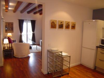 Appartement te huur in Barcelona Passatge Sant Benet - Arc De Triomf