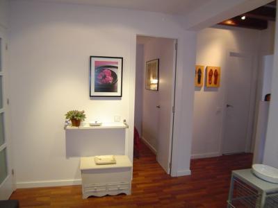 Appartement te huur in Barcelona Passatge Sant Benet - Arc De Triomf