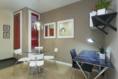 Appartement te huur in Barcelona Avenida Gaudi - Córcega
