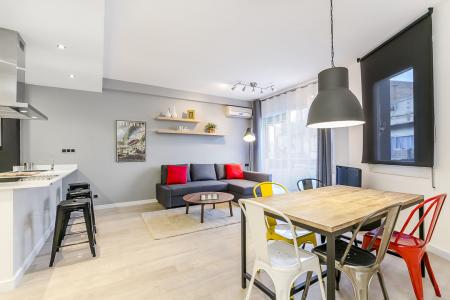 Appartamento in Affitto a breve termine a Barcelona Plaça Santa Madrona - Paral·lel