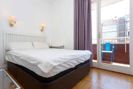 Piso 3 hab. y 2 balcones de alquiler en Santa Amelia con Capitan Arenas