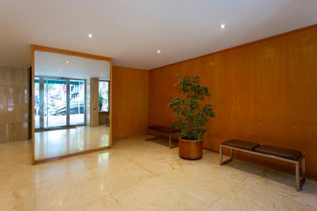 Piso 3 hab. y 2 balcones de alquiler en Santa Amelia con Capitan Arenas