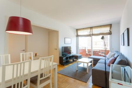 Piso 3 hab. y 2 balcones de alquiler en Santa Amelia con Capitan Arenas