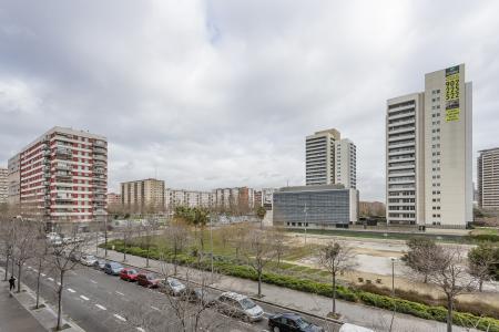 Appartement te huur in Barcelona Selva De Mar - Ramón Turró (parking Opcional)