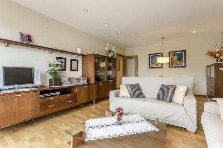 Appartement te huur in Barcelona Selva De Mar - Ramón Turró (parking Opcional)