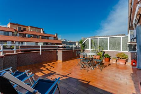 Ático con 4 habitaciones dobles en el centro