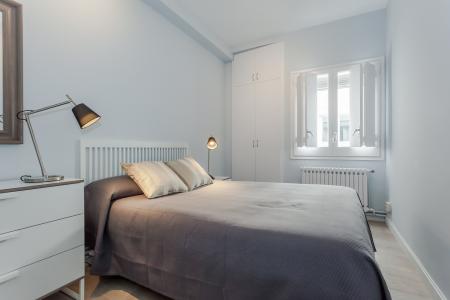 Ático con 4 habitaciones dobles en el centro