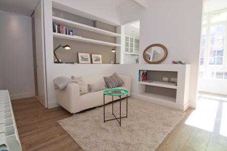 Appartement te Korte termijn huren in Barcelona Nàpols - Indústria