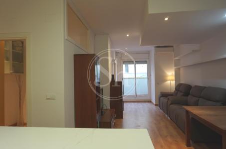 Appartement te huur in Barcelona Jocs Florals - Metro Plaza De Sants
