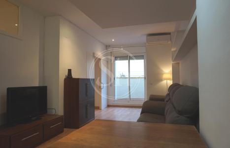 Appartement te huur in Barcelona Jocs Florals - Metro Plaza De Sants