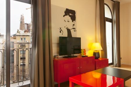 Aluguel de acolhedor apartamento na Av. Diagonal