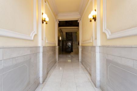 Aluguel de acolhedor apartamento na Av. Diagonal