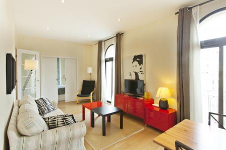 Aluguel de acolhedor apartamento na Av. Diagonal