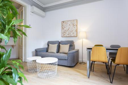 Aluguel temporário de apartamento na rua Girona com Consell de Cent