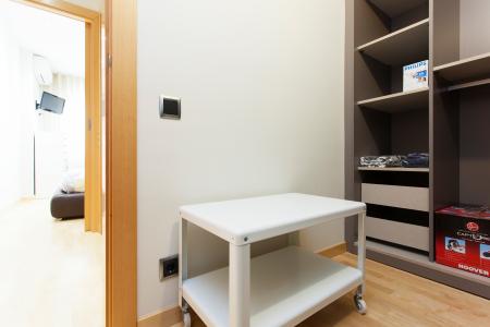 Excelente piso con una hab. doble en C/ Napols Eixample