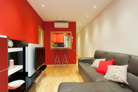 Excelente piso con una hab. doble en C/ Napols Eixample