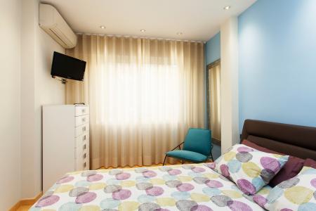 Excelente piso con una hab. doble en C/ Napols Eixample