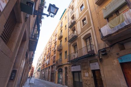 Appartement te huur in Barcelona Guardia - Nou De La Rambla