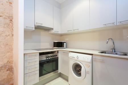 Appartement te huur in Barcelona Guardia - Nou De La Rambla