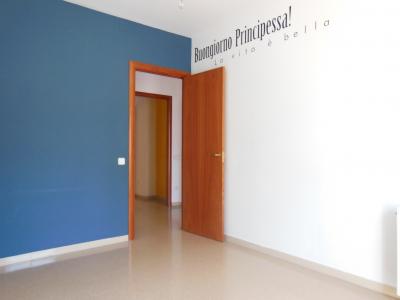 Apartment for Rent in Barcelona Nació - Camp De L'arpa