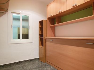 Appartement te huur in Barcelona Reina Amàlia - Cera