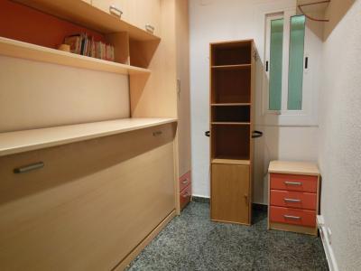 Appartement te huur in Barcelona Reina Amàlia - Cera