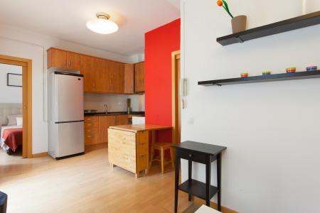 Loft en alquiler temporal con habitación doble y balcón en la Barceloneta