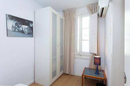 Appartement te huur in Barcelona Nou De La Rambla - Metro Paral-lel