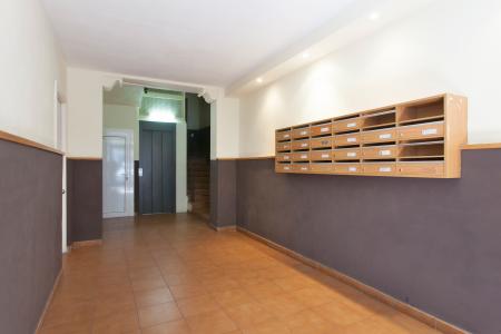 Appartement te huur in Barcelona Nou De La Rambla - Metro Paral-lel