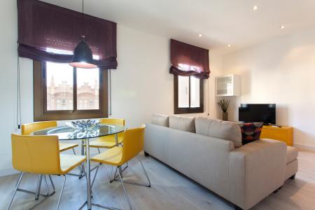 Alquiler mensual piso en calle Morabos-CaixaForum