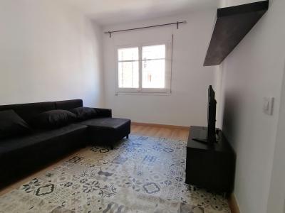 Piso en Alquiler en Barcelona Fontrodona - Maghalaes