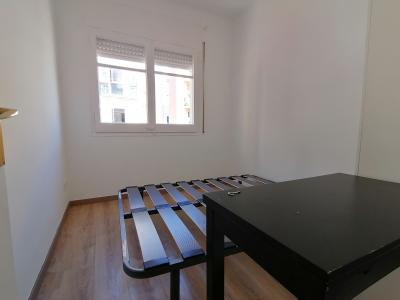 Piso en Alquiler en Barcelona Fontrodona - Maghalaes