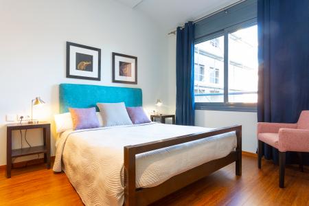 Apartamento en alquiler temporal con dos habitaciones y terraza en Les Tres Torres