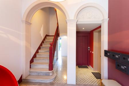 Apartamento en alquiler temporal con dos habitaciones y terraza en Les Tres Torres