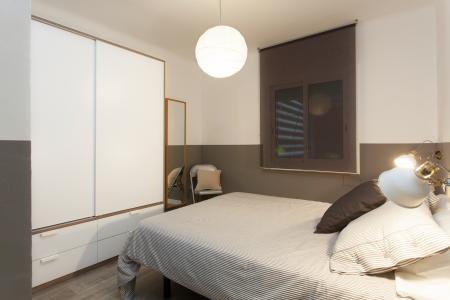 Apartamento ideal para compartilhar na rua Constitució com Olzinelles