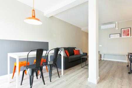 Apartamento ideal para compartilhar na rua Constitució com Olzinelles