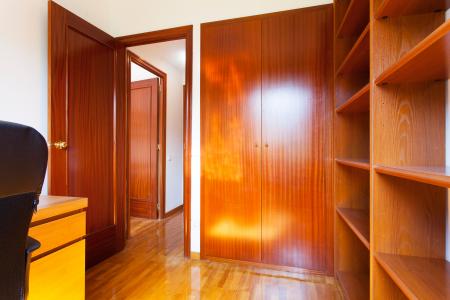 Appartement te huur in Barcelona Puigmartí - Plaça John Lennon
