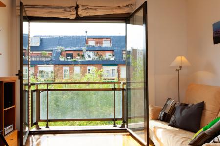 Appartement te huur in Barcelona Puigmartí - Plaça John Lennon