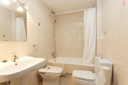 Appartement te huur in Barcelona Puigmartí - Plaça John Lennon