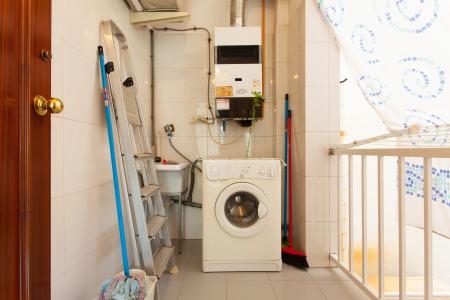 Appartement te huur in Barcelona Puigmartí - Plaça John Lennon