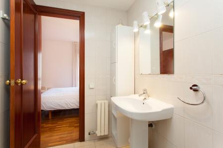 Appartement te huur in Barcelona Puigmartí - Plaça John Lennon