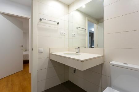 Piso alquiler con contrato mensual en Consell de Cent