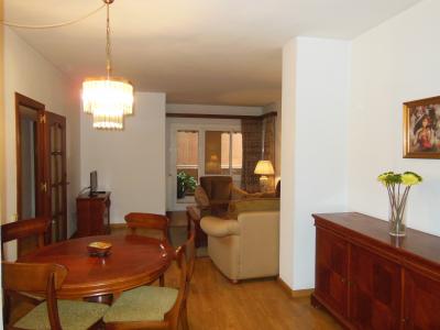 Appartement avec terrasse en location longue durée